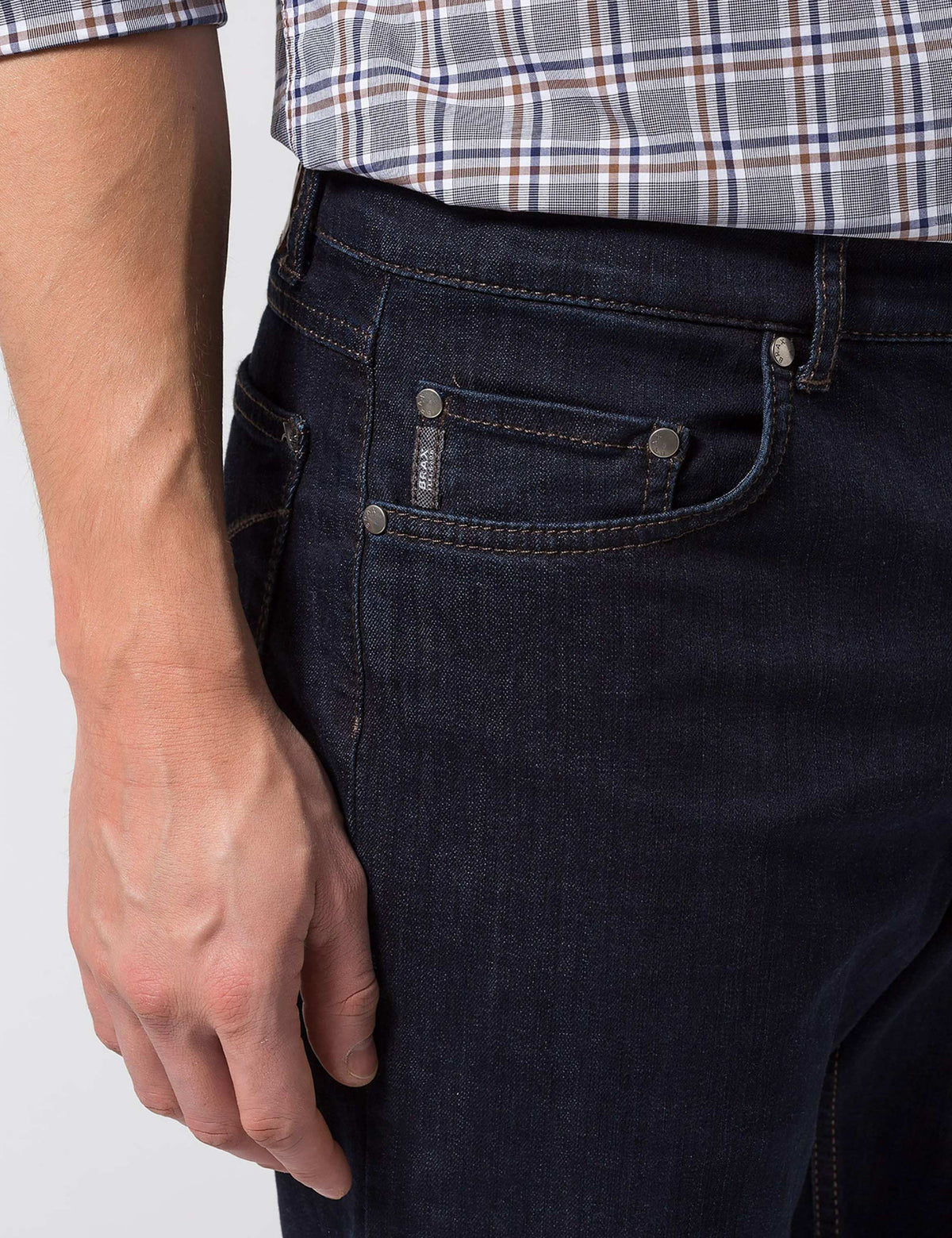 Brax Cooper Denim jeans in dark blue, detail